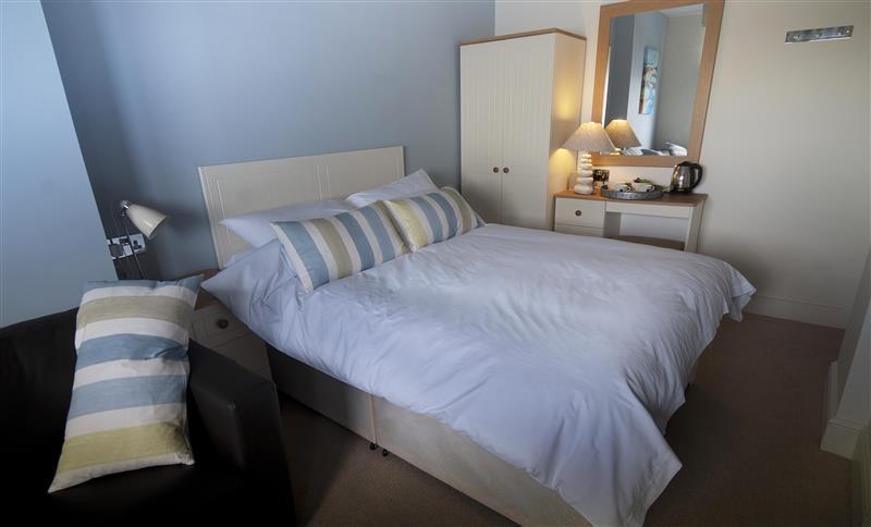 The Paris Hotel Coverack Kültér fotó